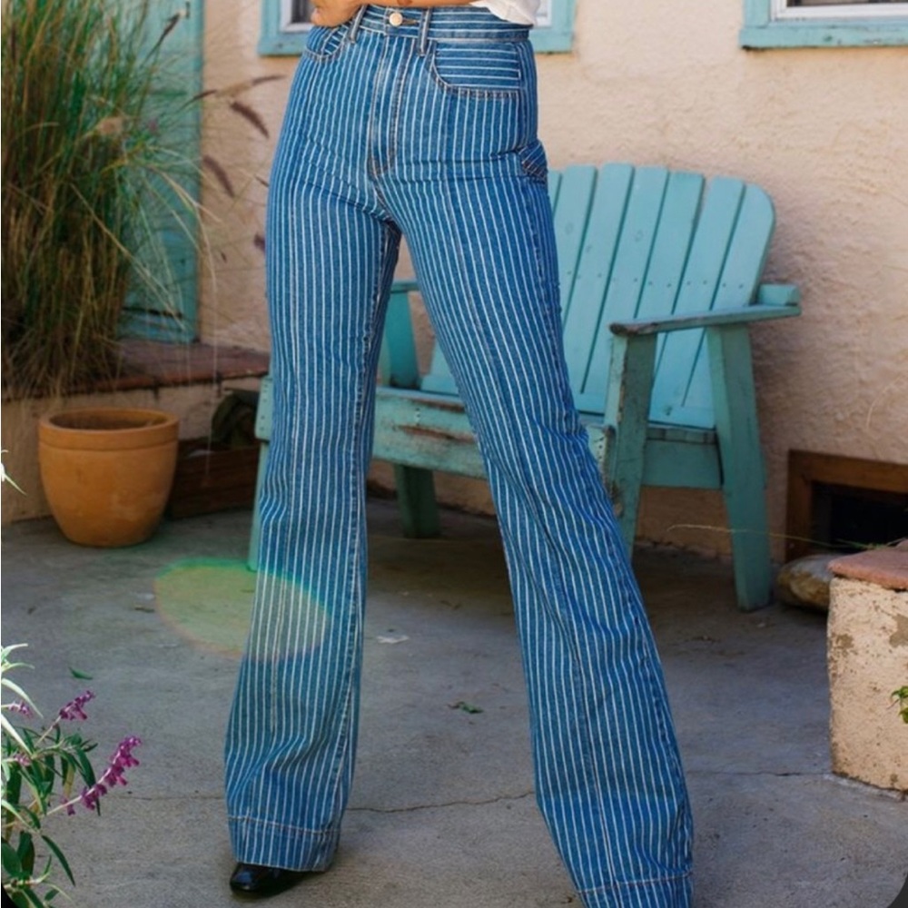 Revive Denim Bellbottom, Star butt jeans